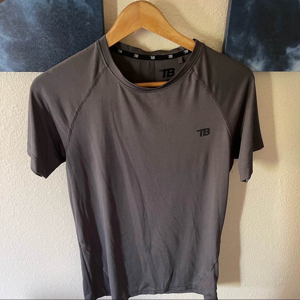 ASOS - Threadbare Active muscle fit training t-shirt in Charcoal